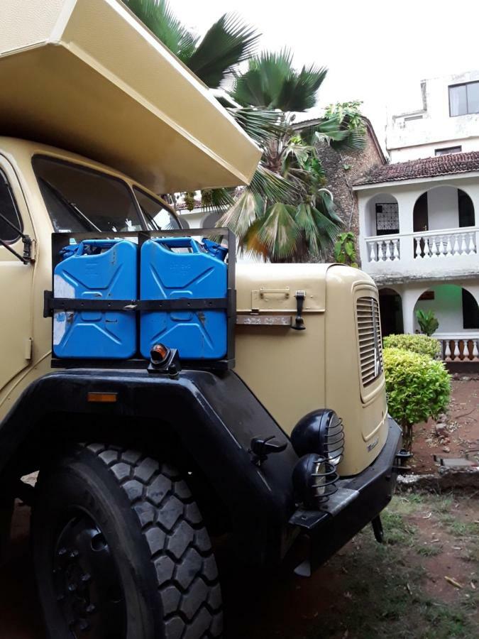 Akogo House - Bnb , Hostel, Backpackers & Volunteer Center 蒙巴萨 外观 照片